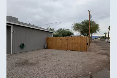 385 Harbor Drive, Bullhead City, AZ 86442 - Photo 2