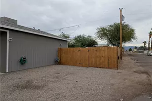 385 Harbor Dr, Bullhead City, AZ 86442 - Photo 2