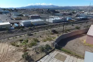 1485 Summit Ln, Bullhead City, AZ 86442 - Photo 6