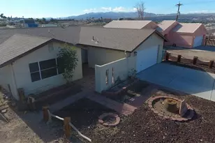 1485 Summit Ln, Bullhead City, AZ 86442 - Photo 4