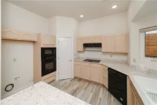 2098 Pawnee Dr, Kingman, AZ 86401 - Photo 12