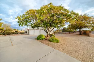 2098 Pawnee Dr, Kingman, AZ 86401 - Photo 2