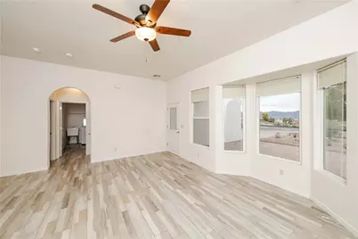 2098 Pawnee Drive, Kingman, AZ 86401 - Photo 8