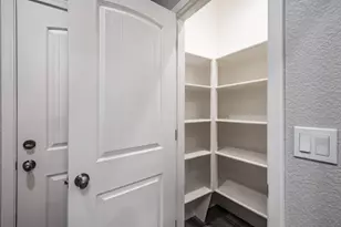 7378 E Squaw Creek Dr, Kingman, AZ 86401 - Photo 6