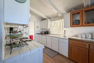 1364 Tuthill Ln, Bullhead City, AZ 86442 - Photo 20