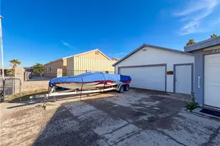 1364 Tuthill Ln, Bullhead City, AZ 86442 - Photo 38