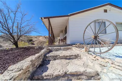 9001 W Oatman Highway, Golden Valley, AZ 86413 - Photo 10