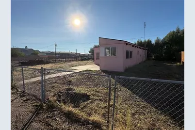 956 Coral Reef Drive, Bullhead City, AZ 86442 - Photo 2