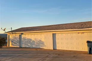 3975 Christopher St, Bullhead City, AZ 86442 - Photo 10