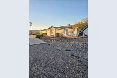 3975 Christopher Street, Bullhead City, AZ 86442 - Photo 2