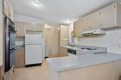 16693 N Lakeside Drive, Dolan Springs, AZ 86441 - Photo 10