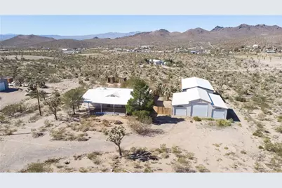 16693 N Lakeside Drive, Dolan Springs, AZ 86441 - Photo 1