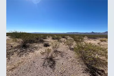 215-14-270/258 W Toluca Drive, Golden Valley, AZ 86413 - Photo 1