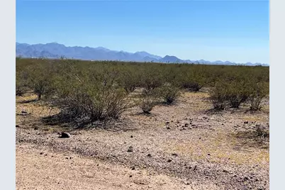 215-14-270/258 W Toluca Drive, Golden Valley, AZ 86413 - Photo 4