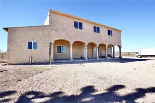 17352 Longhorn Dr, Dolan Springs, AZ 86441 - Photo 2