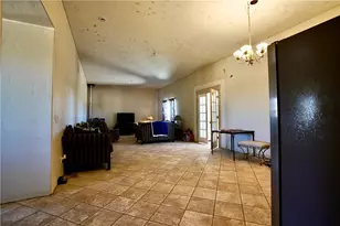 17352 Longhorn Dr, Dolan Springs, AZ 86441 - Photo 4