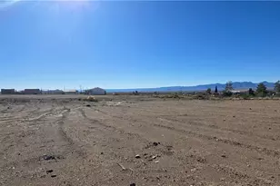 3676 W Collins Dr, Golden Valley, AZ 86413 - Photo 1