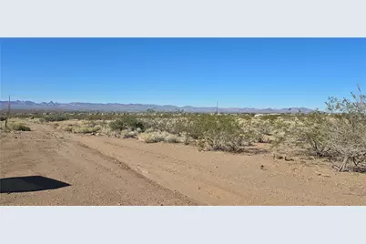 3628 W Collins Drive, Golden Valley, AZ 86413 - Photo 2