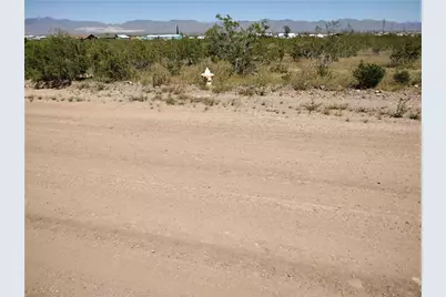 000 Eden, Golden Valley, AZ 86413 - Photo 1