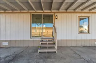 2038 Clearwater Dr, Bullhead City, AZ 86442 - Photo 2