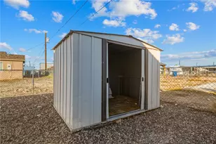 2038 Clearwater Dr, Bullhead City, AZ 86442 - Photo 20