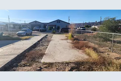 1788 Granada Drive, Bullhead City, AZ 86442 - Photo 8