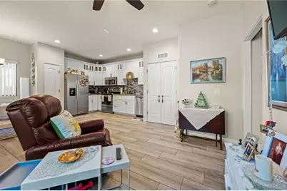 2950 N Kiowa Boulevard #F102, Lake Havasu, AZ 86404 - Photo 6