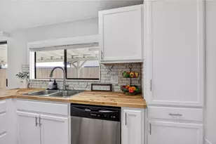 4884 S Baronsgate Way, Fort Mohave, AZ 86426 - Photo 18