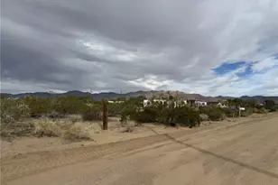 4391 W Miramar Dr, Golden Valley, AZ 86413 - Photo 4