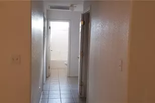 870 Florence Ave, Bullhead City, AZ 86429 - Photo 8