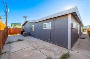 2403 Castle Rock Cir, Bullhead City, AZ 86442 - Photo 40