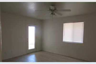 2721 Colorado Avenue, Kingman, AZ 86401 - Photo 8