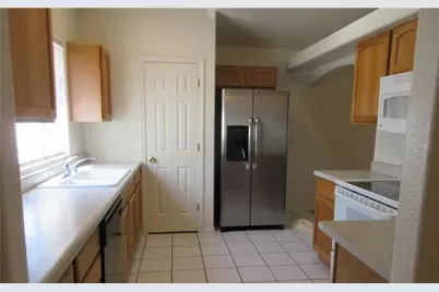 2721 Colorado Avenue, Kingman, AZ 86401 - Photo 2