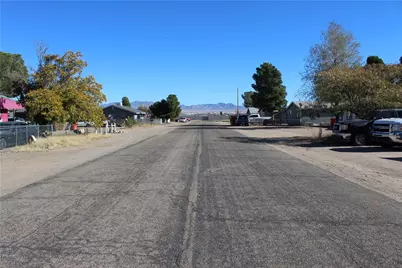 3211 E Carver Avenue, Kingman, AZ 86409 - Photo 20