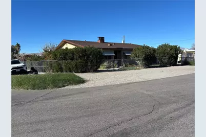 1095 Holly Street, Bullhead City, AZ 86442 - Photo 2