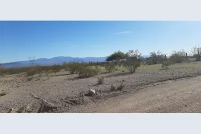 000 S Dragoon, Golden Valley, AZ 86413 - Photo 4