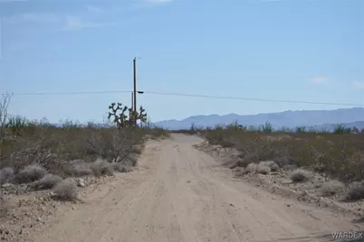N7 Castle Butte Road, Yucca, AZ 86438 - Photo 30