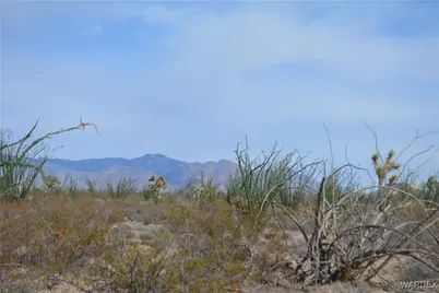 N7 Castle Butte Road, Yucca, AZ 86438 - Photo 20