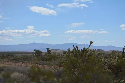 11900 S Alan Road, Yucca, AZ 86438 - Photo 66