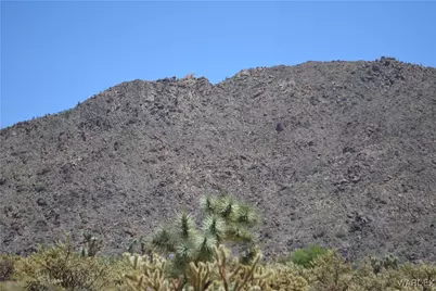 11626 S Sherry Road, Yucca, AZ 86438 - Photo 2