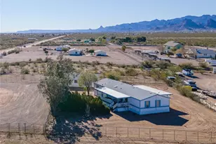 917 S Estrella Rd, Golden Valley, AZ 86413 - Photo 82