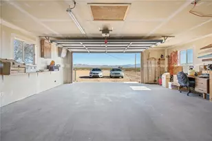 917 S Estrella Rd, Golden Valley, AZ 86413 - Photo 2