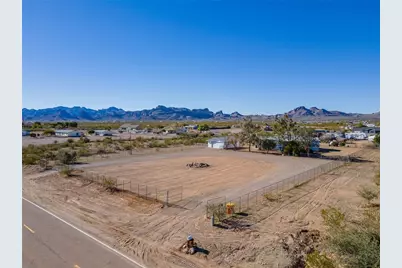 917 S Estrella Road, Golden Valley, AZ 86413 - Photo 88