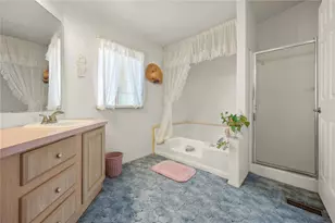 917 S Estrella Rd, Golden Valley, AZ 86413 - Photo 50