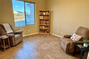 3211 Summit Dr, Kingman, AZ 86401 - Photo 10