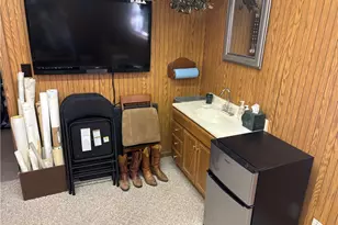 995 Hillcrest Dr, Kingman, AZ 86409 - Photo 54