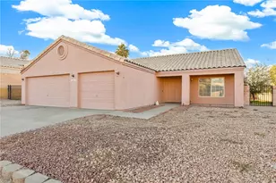 1832 E Calle Agrada Dr, Fort Mohave, AZ 86426 - Photo 2