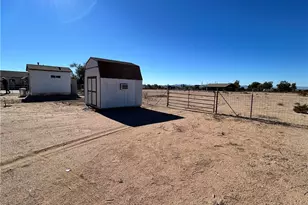 16297 S Shep Ln, Yucca, AZ 86438 - Photo 36