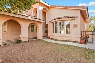 2092 E Desert Lakes Dr, Fort Mohave, AZ 86426 - Photo 8