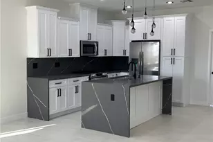 949 Harbor Dr, Bullhead City, AZ 86442 - Photo 10